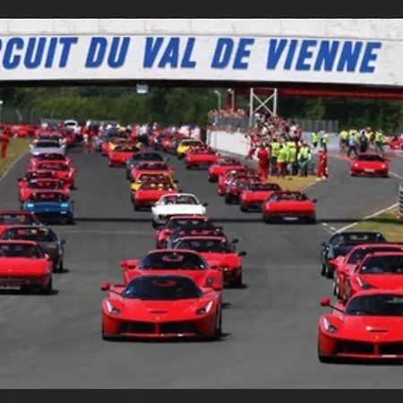 Le Patio * שוביני